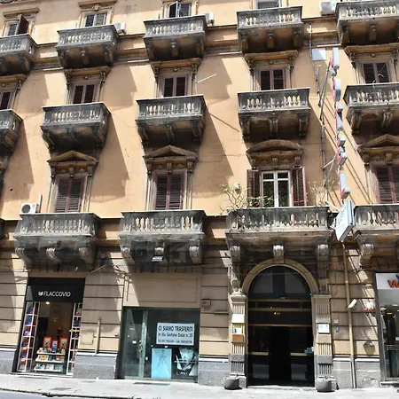 Mamamia Al Teatro Biondo Affittacamere Palermo